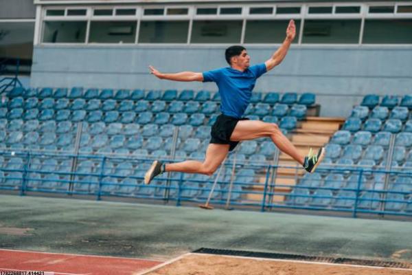 如何通过亲身实践提升体育培训的学员体验？(图1)